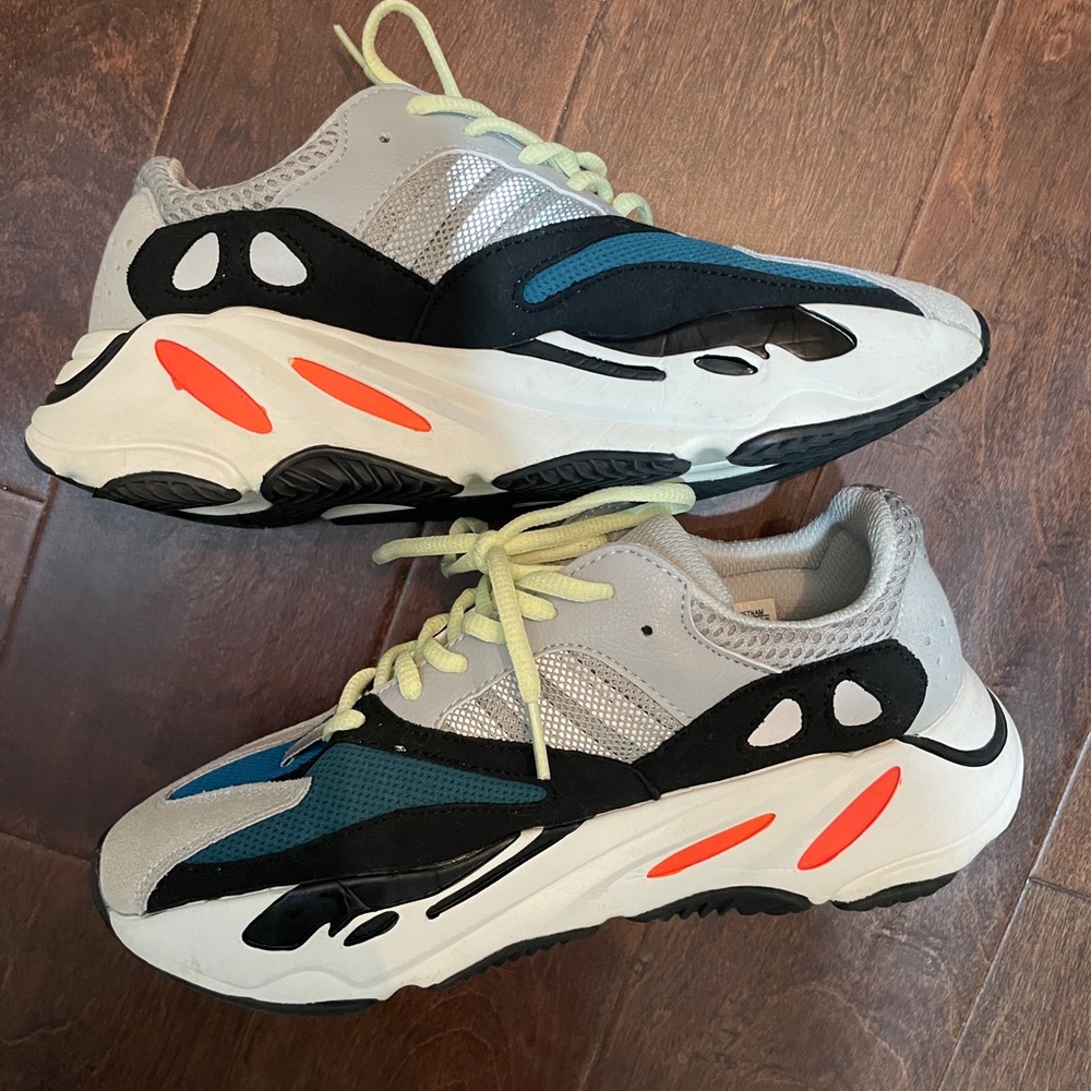 FAKE Yeezy Boost 700 Waverunner